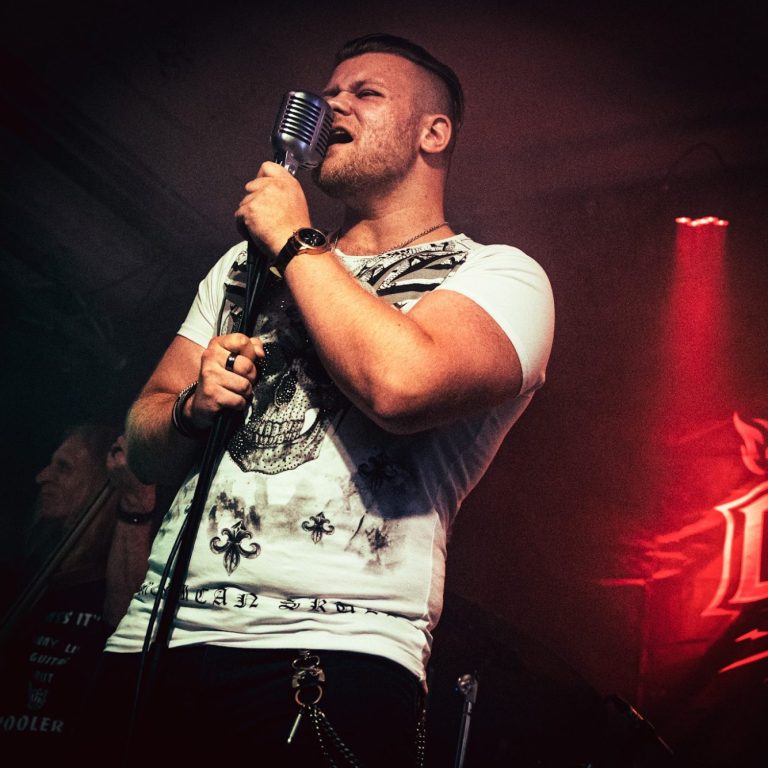 Marty Lückel- Vocals