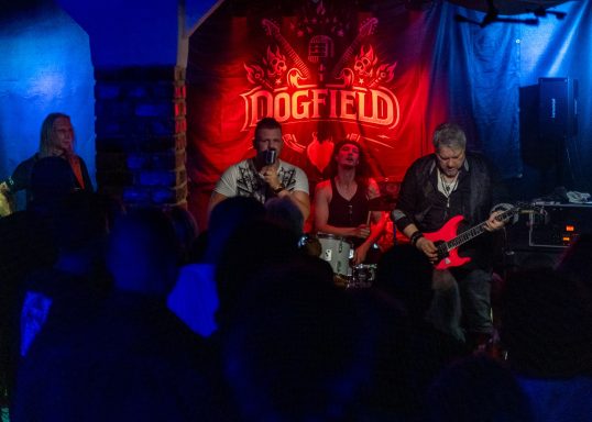 Dogfield-Live im Backyard Club 17.08.2024